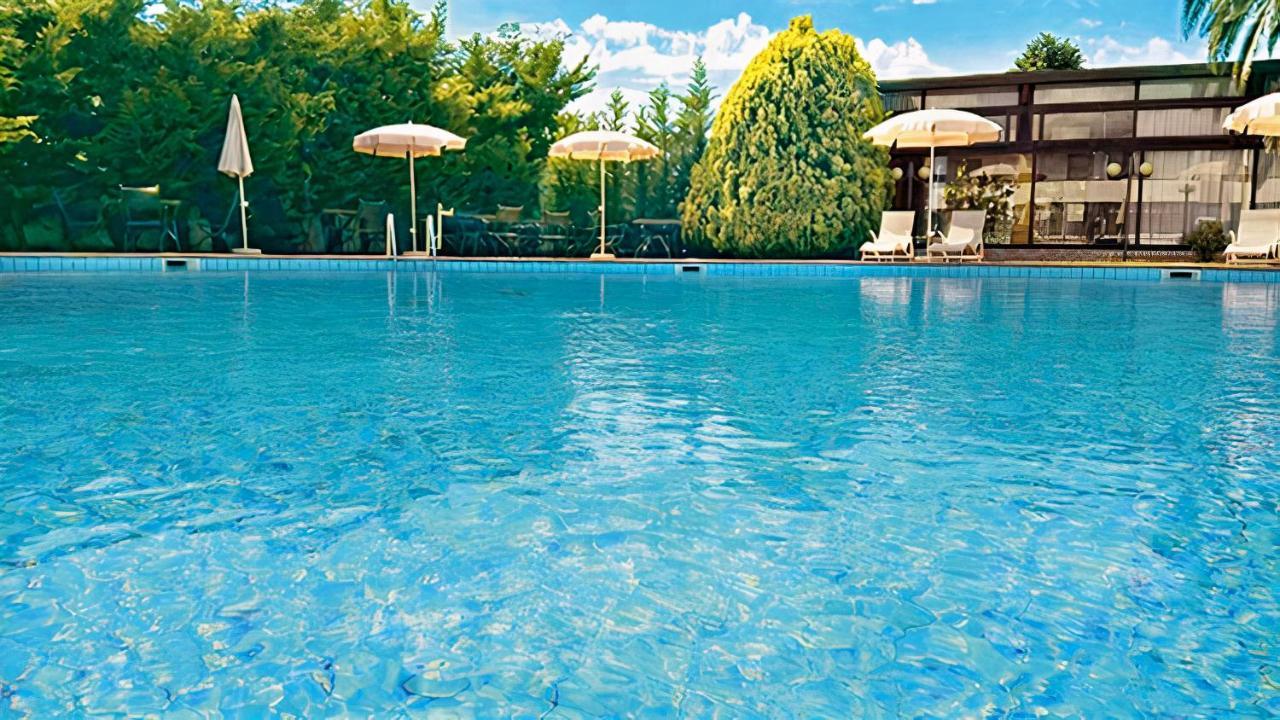 Hotel Riva Etrusca 3*