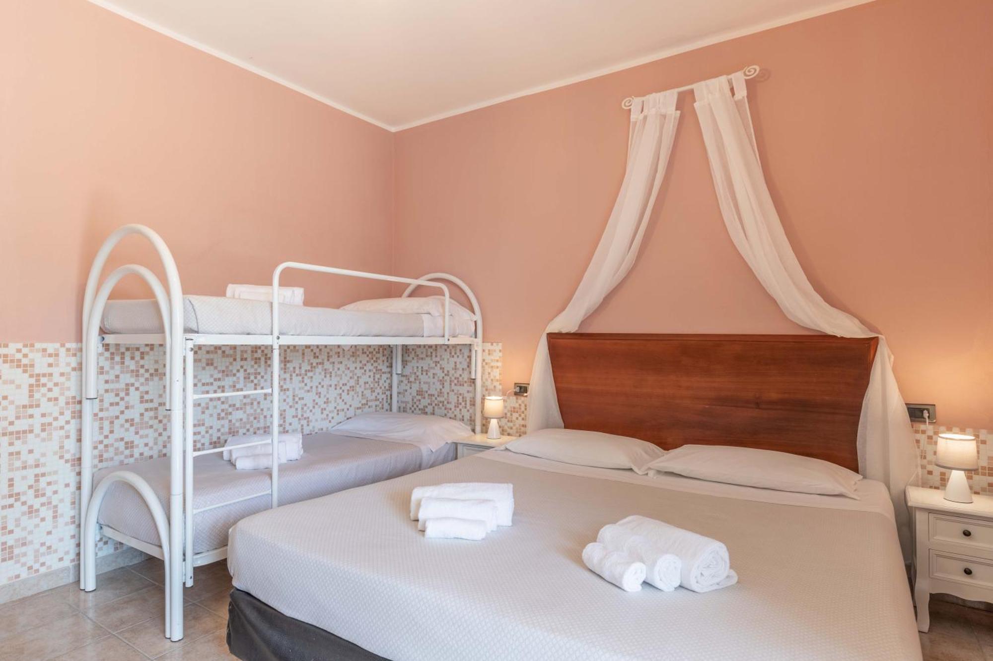 Riva Etrusca 3* Marina Di Bibbona